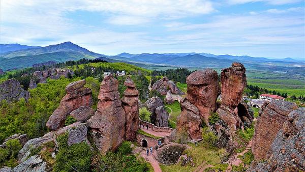 Белоградчишките скали, пещерата Магурата