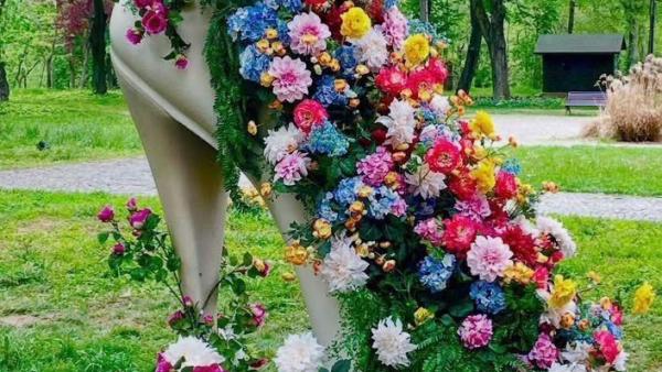 ЦВЕТЕН ВЕЛИКДЕН В КРАЙОВА – магията на Олтения